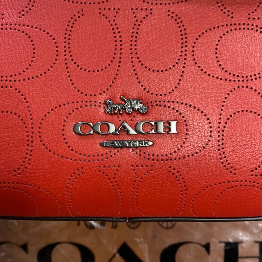 COACH BACKPACK IN SIGNATURE LEATHER - Picture 3 of 8